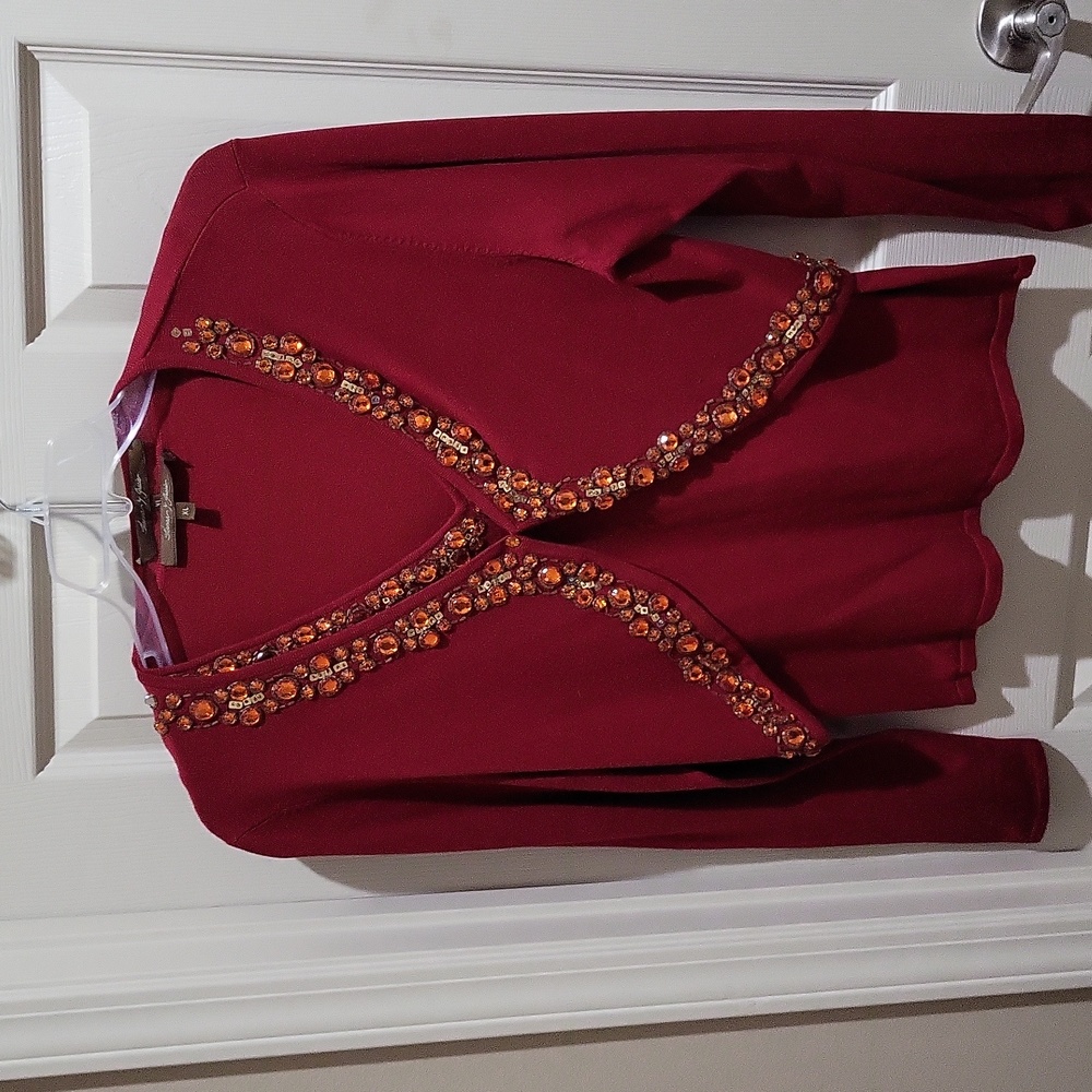 Hanna and Gracie 2 pc woman's  top, XL, Red with orange rhinestones and sequin